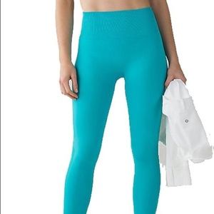 Turquoise High Rise Zone In Tight Leggings NWOT